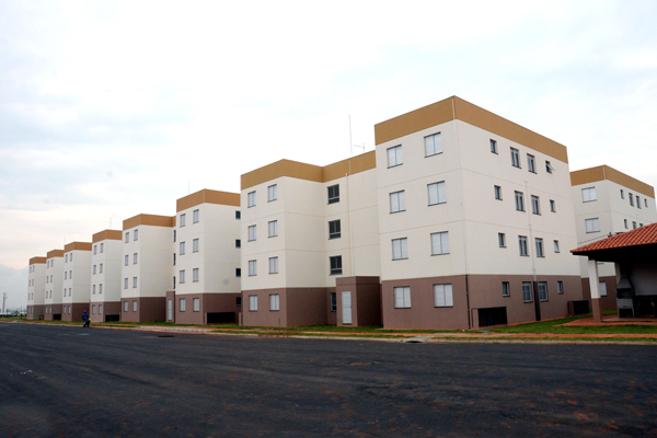 2015-10-27prefe-secretvisitam-conjhabcaranda-e-altos-do-ipaft-zaqueu-proenca-26