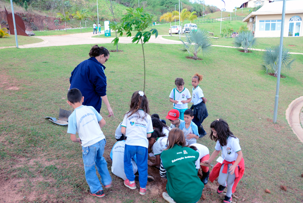 2016-09-20-plantio-no-botanico-ft-emerson-ferraz-034_1