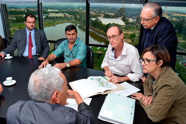 2017-05-02-reunio-praca-da-juventude-ft-zaqueu-proenca-022