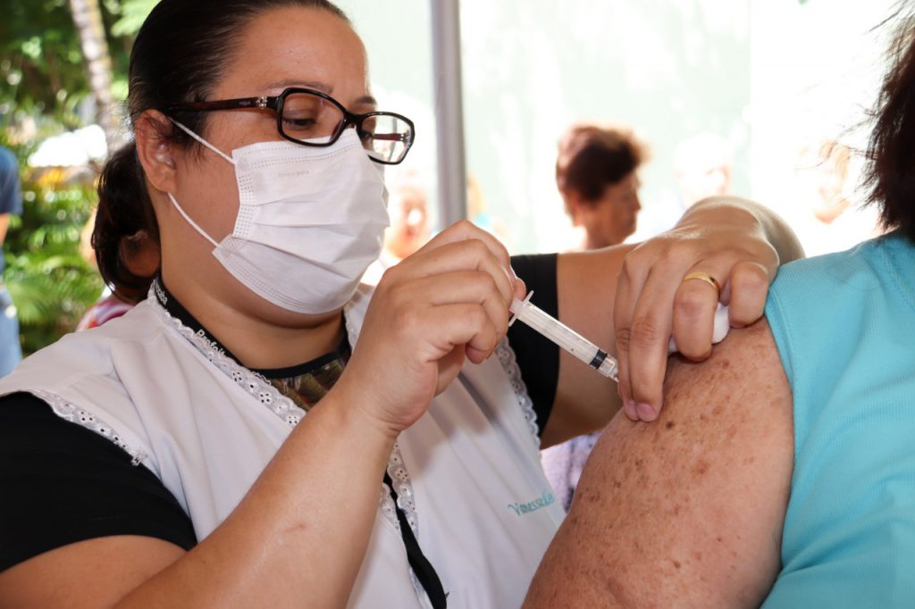 noticias.sorocaba.sp.gov.br-a-vacinacao-contra-a-gripe-continua-em-13-locais-nesta-terca-feira-whatsapp-image-2020-03-23-at-12.45.37-1024x682
