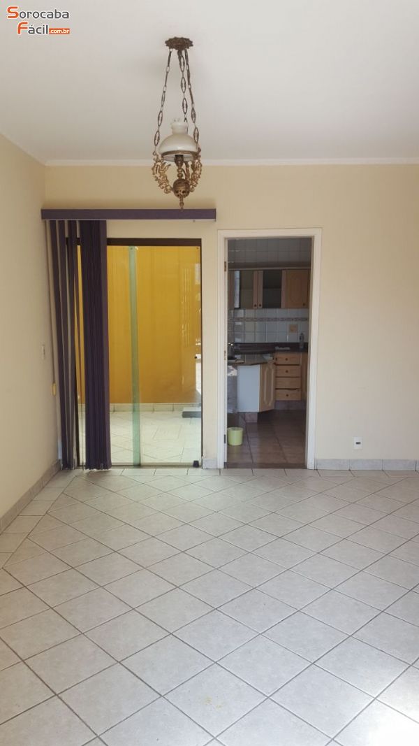 811 - Apartamento no Edifício Campolim