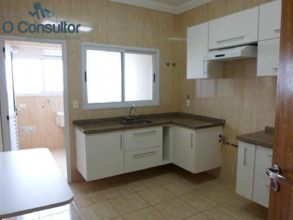 Apartamento - Jd. Paulistano -Ed. Lenira