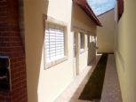 29 - Casa com 62 m, Bairro Grandesp