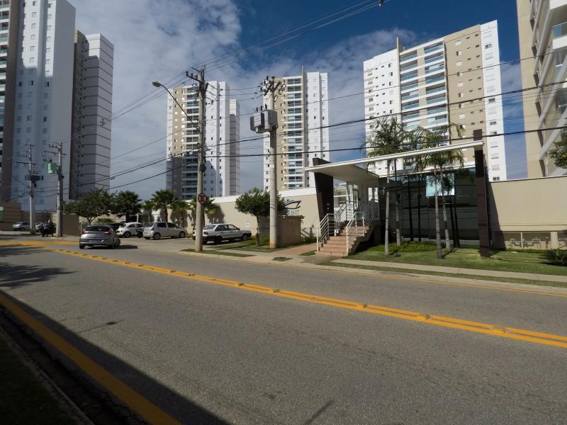 Apartamento em PARQUE CAMPOLIM, SOROCABA - Luxuoso Apartamento no Coração do Parque Campolim Cond. Residencial Saint Tropez - Foto 1