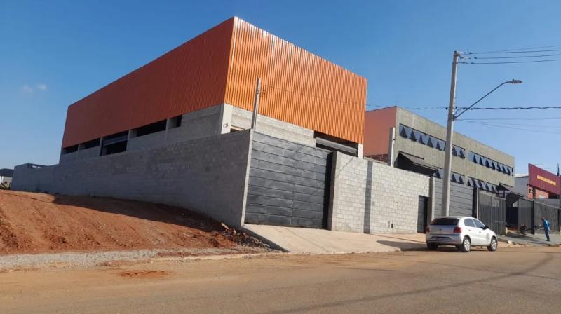 Galpao em ÉDEN, SOROCABA - Galpão industrial, 700 m2 premoldado, com capacidade para ponte rolante de até 20ton.
