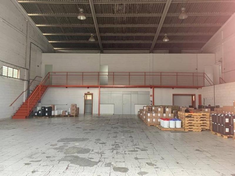 Comercial em Eden, SOROCABA - Aluga-se Galpão no Éden