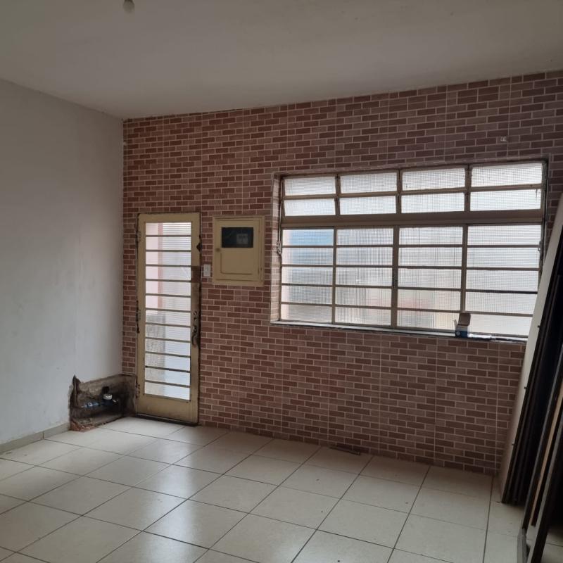 Comercial em CENTRO, SOROCABA - Casa Comercial Versátil no Centro: Ideal para Consultórios, Escritórios ou Residencial - Foto 1