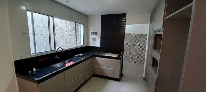 Casa em JARDIM SANTA BÁRBARA, SOROCABA - Sobrado fica no Jd. Montreal- Sorocaba 03 dorm-suíte-closet-escritorio - Foto 1