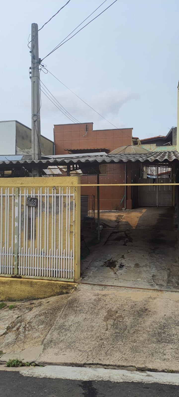 Casa em VILA SANTA RITA, SOROCABA - Linda Casa na Vila Santana, Sorocaba - 02 Quartos e Garagem para 02 Carros - Foto 2