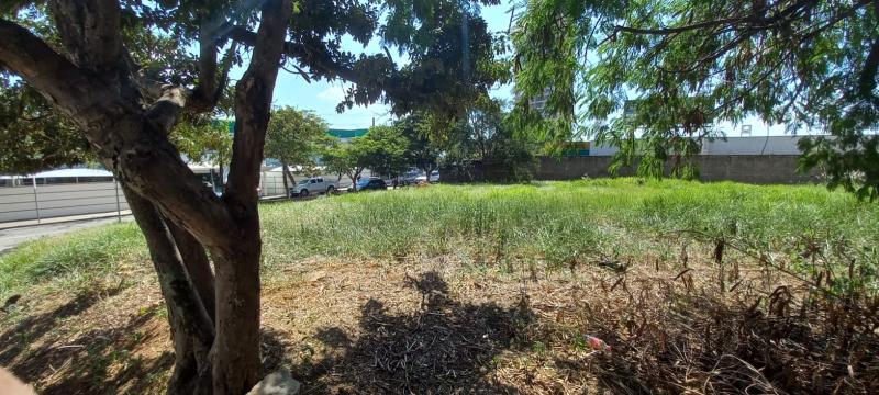 Terreno em Jardim Emília, Sorocaba - Amplo Terreno no Bairro Jardim Emília