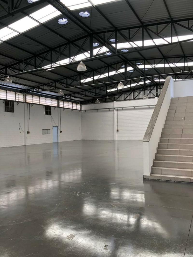 Comercial em JARDIM PLANALTO, SOROCABA - Galpão de 900m² na Avenida Ipanema Próximo ao aeroporto- Sorocaba -SP - Foto 1