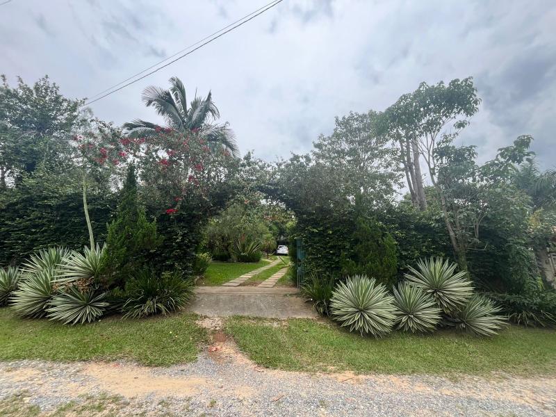 Chácara em JARDIM RESIDENCIAL VALE VERDE, SOROCABA - Sobrado Espacioso com Piscina e Área Gourmet
