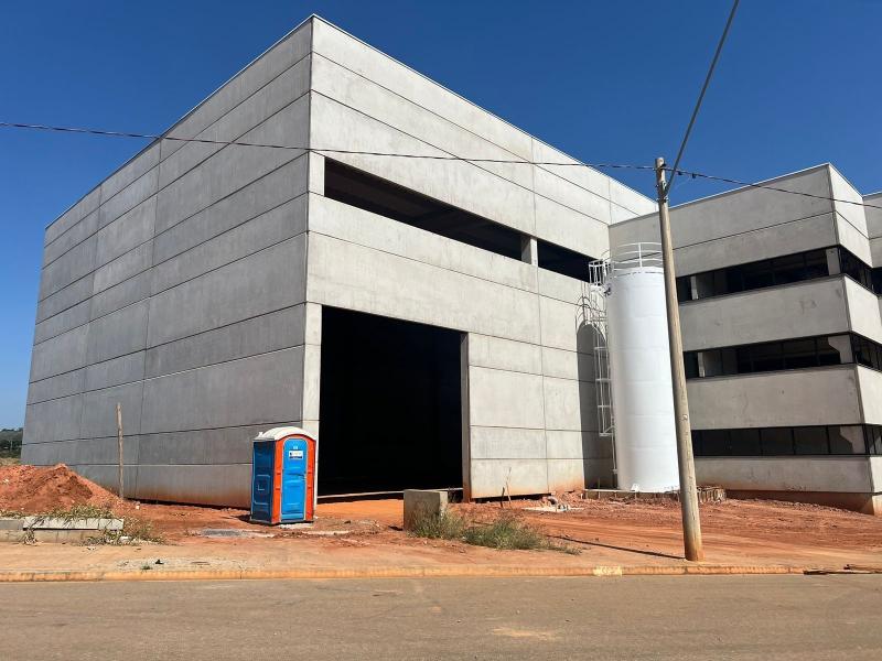 Comercial em IPORANGA, SOROCABA - Galpão Empresarial de 2239,40m² Localizado em Iporanga - Sorocaba/SP! - Foto 1
