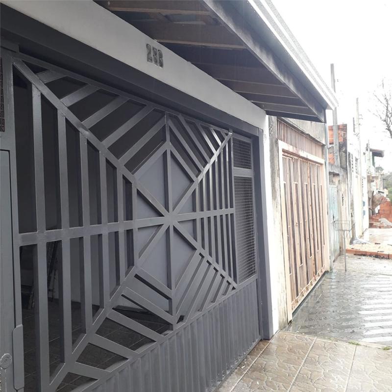 Casa em JARDIM NILTON TORRES, SOROCABA - "Residência Confortável e Prática: Garagem Coberta, Três Dormitórios Aconchegantes, Sala Ampla, Cozinha Espaçosa e Mais! Descubra o Seu Novo Lar." - Foto 1