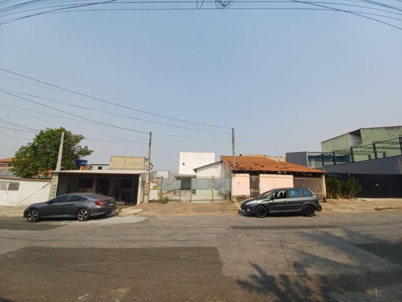 Casa em JARDIM SANTA BÁRBARA, SOROCABA - Casa Térrea  Localizada no Bairro JARDIM SANTA BÁRBARA - SOROCABA/SP! - Foto 1