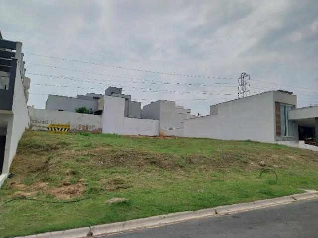 Terreno em MORROS, VOTORANTIM - TERRENO NO CONDOMÍNIO SUN LAKE RESIDENCE - VOTORANTIM - 300 m²