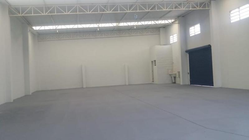 Comercial em JARDIM BERTANHA, SOROCABA - Galpão 230 m²  próximo ao Ceagesp- Excelente Localização - Foto 1