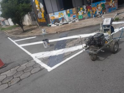 Semob implanta mão única de trânsito em rua no Jardim Novo Horizonte