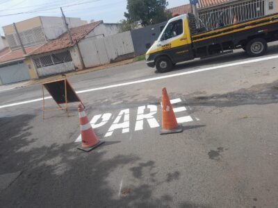 Semob implanta mão única de trânsito em rua no Jardim Novo Horizonte