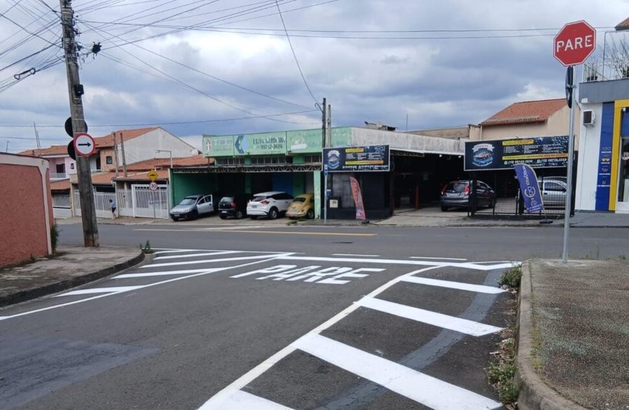 Semob implanta mão única de tráfego em trecho de rua do Central Parque
