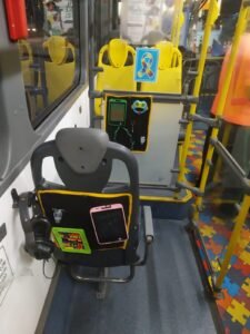 Ônibus Sensorial e Linha Rosa completam dois meses de operação contínua