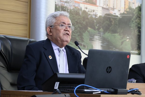 67ª SESSÃO ORDINÁRIA: Em pauta, projetos sobre recarga de veículos elétricos e prevenção de alagamentos