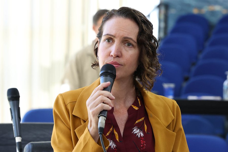Fernanda Garcia cobra informações sobre atendimento psicológico a famílias em UBSs de Sorocaba