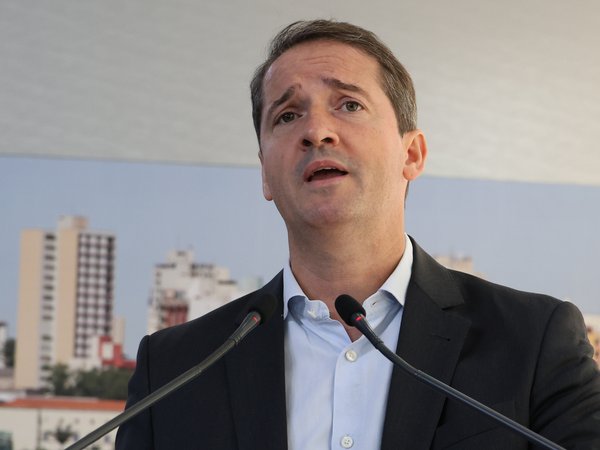 Raul Marcelo cobra explicações sobre buracos que voltam a aparecer após recapeamentos em Sorocaba