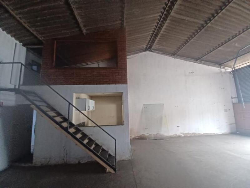 galpao em JARDIM SÃO LOURENZO, SOROCABA - Galpão/Depósito/Armazém para aluguel 800 m2 Jardim São Lourenzo - Sorocaba - SP - Foto 2