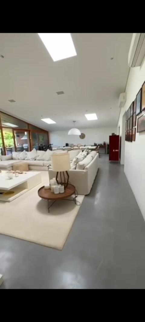 Se você está em busca do lar dos seus sonhos, encontrou o lugar perfeito!