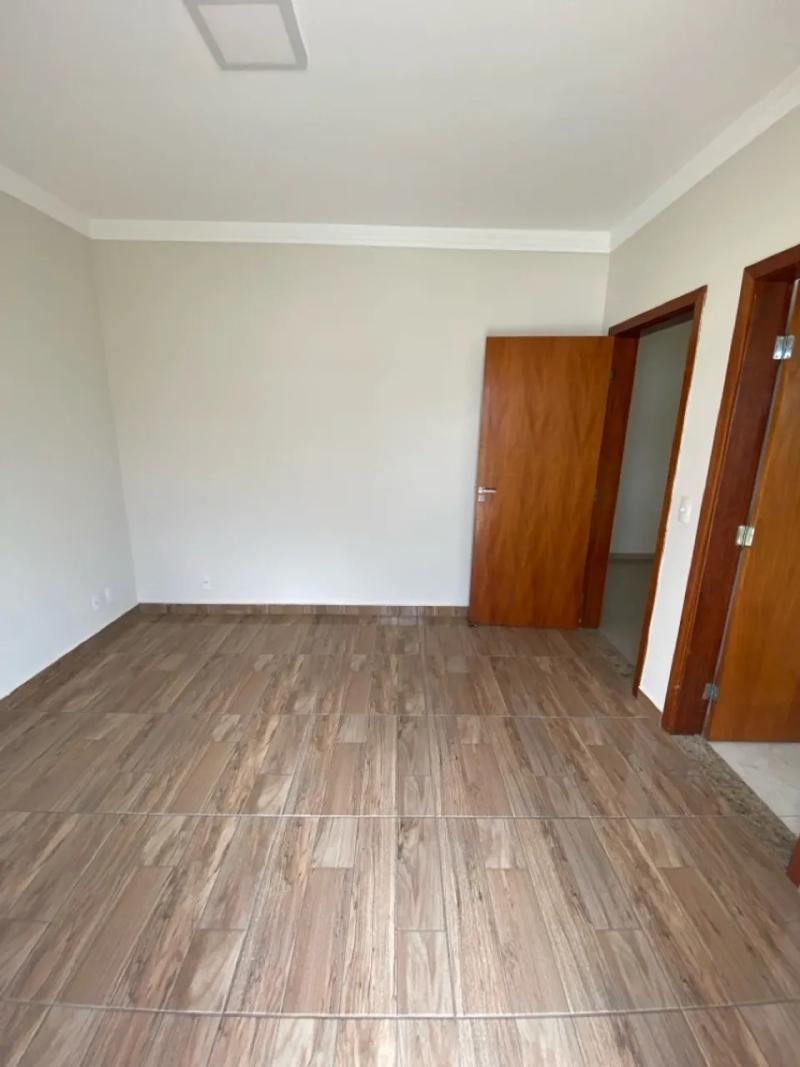 Casa em Chácaras Reunidas São Jorge, Sorocaba - Casa de Luxo em Condomínio: 3 Quartos, 3 Suítes, 5 Banheiros, 4 Vagas em Sorocaba - Chácaras Reunidas São Jorge - Foto 2